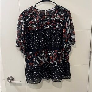 Danielrainn:Floral Black and Red Women's Top
